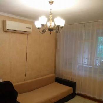Продается 1-комнатная квартира, 33 м²