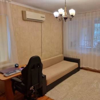 Продается 1-комнатная квартира, 33 м²