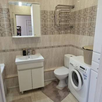Сдается 1-комнатная квартира, 38 м²