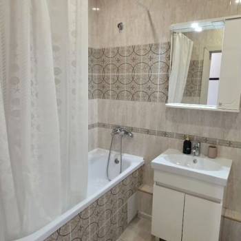 Сдается 1-комнатная квартира, 38 м²