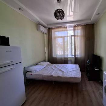 Продается 1-комнатная квартира, 17,7 м²