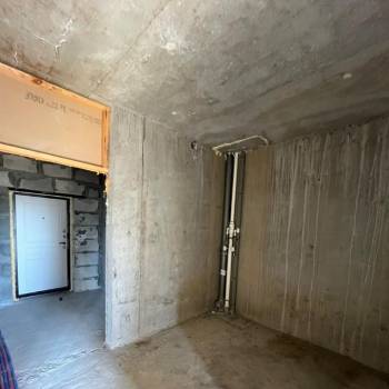 Продается 1-комнатная квартира, 70,1 м²