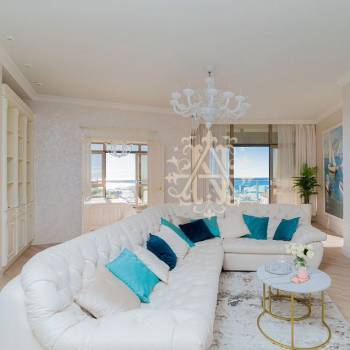 Продается Многокомнатная квартира, 150,4 м²