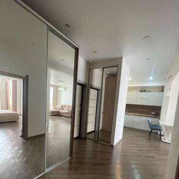 Сдается Многокомнатная квартира, 110 м²