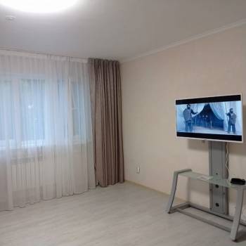 Сдается Многокомнатная квартира, 80 м²