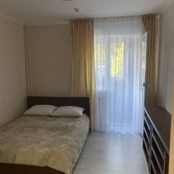 Сдается Многокомнатная квартира, 80 м²