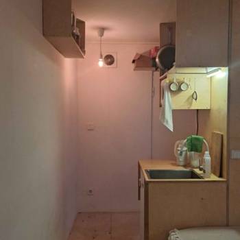 Продается 1-комнатная квартира, 15,2 м²