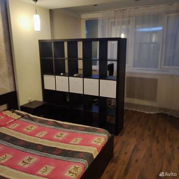 Сдается 2-х комнатная квартира, 76 м²