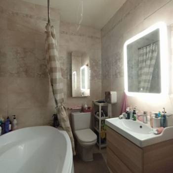 Продается 3-х комнатная квартира, 64,7 м²