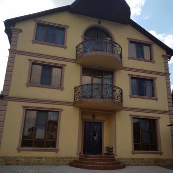 Продается Дом, 450 м²