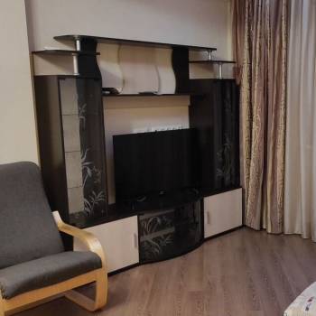 Сдается 1-комнатная квартира, 40,7 м²