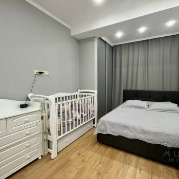 Продается 1-комнатная квартира, 54 м²
