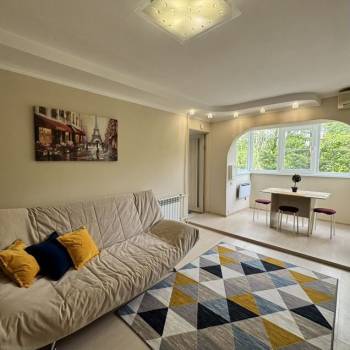 Сдается Многокомнатная квартира, 50 м²