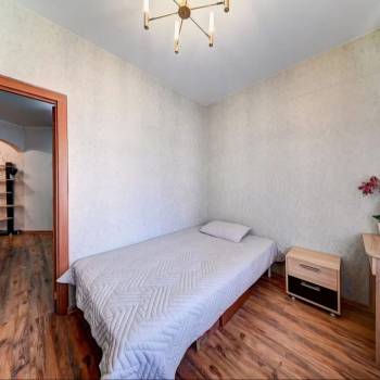 Сдается Многокомнатная квартира, 48 м²