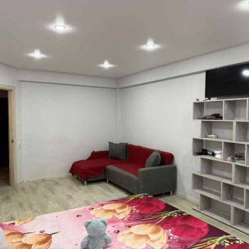 Сдается 1-комнатная квартира, 56 м²
