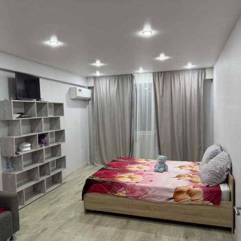 Сдается 1-комнатная квартира, 56 м²
