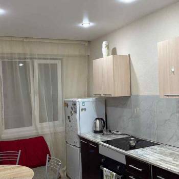 Сдается 1-комнатная квартира, 56 м²
