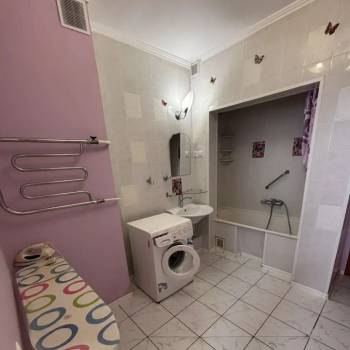 Продается 2-х комнатная квартира, 75 м²