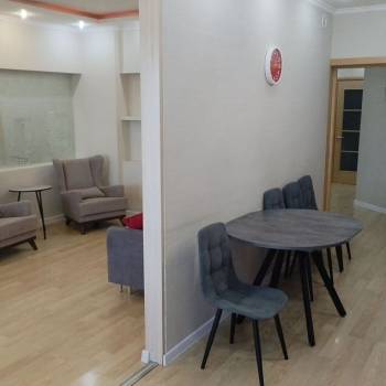 Сдается 2-х комнатная квартира, 90 м²