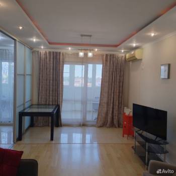 Сдается 2-х комнатная квартира, 90 м²