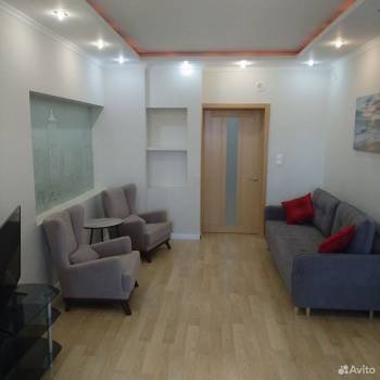 Сдается 2-х комнатная квартира, 90 м²