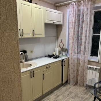 Продается 1-комнатная квартира, 29,9 м²