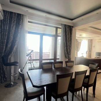 Сдается Многокомнатная квартира, 158 м²
