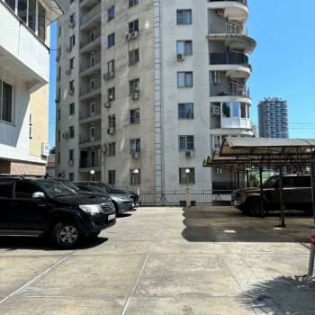 Продается 3-х комнатная квартира, 175 м²