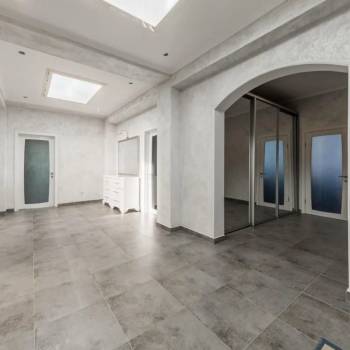 Продается 3-х комнатная квартира, 175 м²
