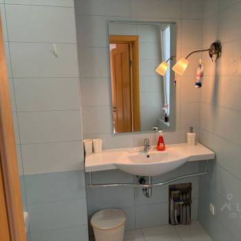 Сдается 2-х комнатная квартира, 81,7 м²