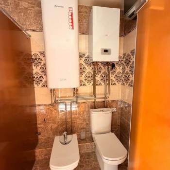 Сдается 2-х комнатная квартира, 150 м²