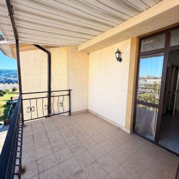 Сдается 2-х комнатная квартира, 150 м²
