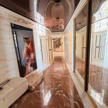 Сдается 2-х комнатная квартира, 150 м²