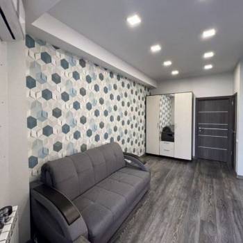 Продается 1-комнатная квартира, 32 м²