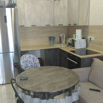Продается 1-комнатная квартира, 41 м²