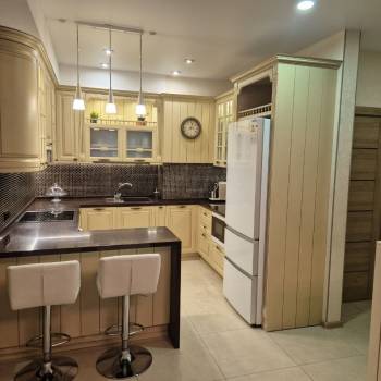 Продается Многокомнатная квартира, 94 м²