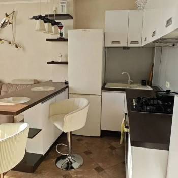 Сдается 1-комнатная квартира, 42 м²