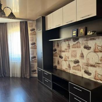 Сдается Многокомнатная квартира, 115 м²