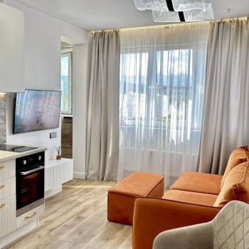 Продается 1-комнатная квартира, 35 м²