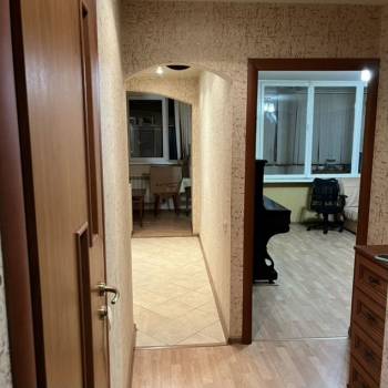 Продается 1-комнатная квартира, 44 м²