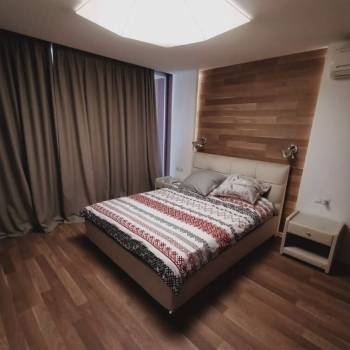 Сдается 2-х комнатная квартира, 108 м²