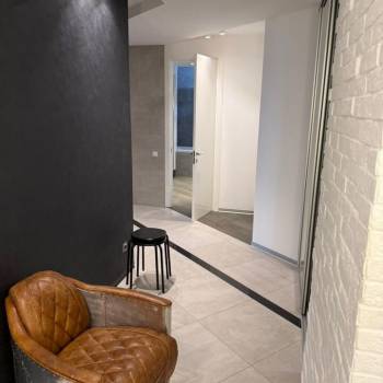 Сдается 2-х комнатная квартира, 108 м²