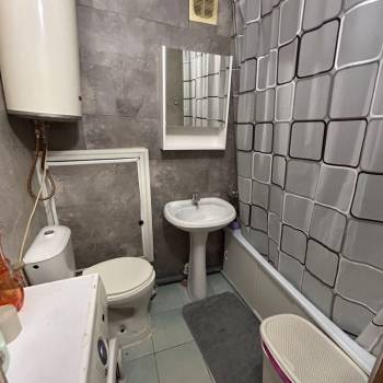 Сдается Многокомнатная квартира, 60 м²