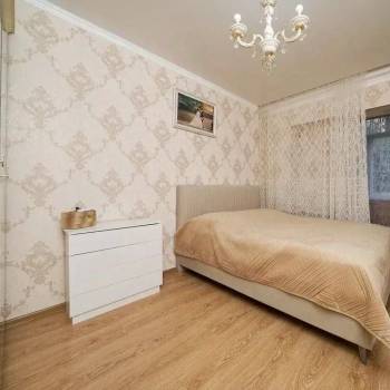 Продается 3-х комнатная квартира, 57 м²