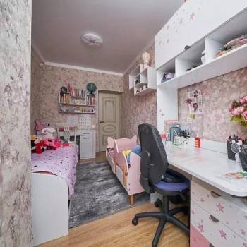 Продается 3-х комнатная квартира, 57 м²