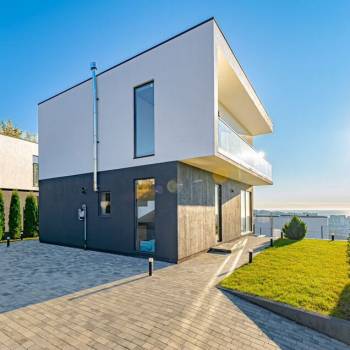 Продается Дом, 173 м²