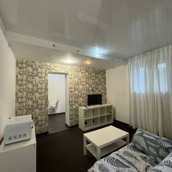 Сдается 1-комнатная квартира, 35 м²