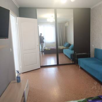 Сдается 1-комнатная квартира, 42 м²