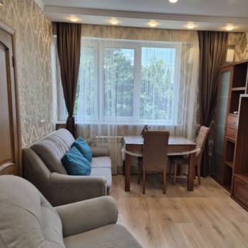 Сдается 1-комнатная квартира, 45 м²