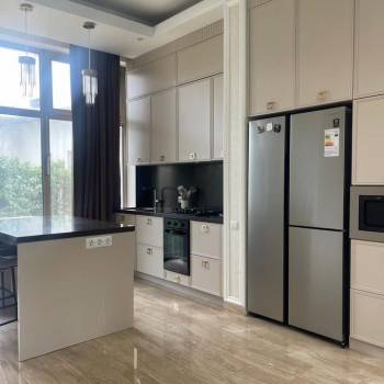 Сдается Нежилое помещение, 161 м²